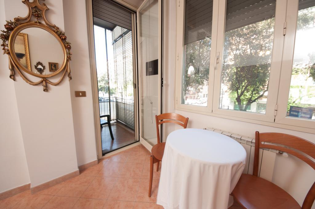 Suites Oliveri Viale Marconi Roma Exterior foto